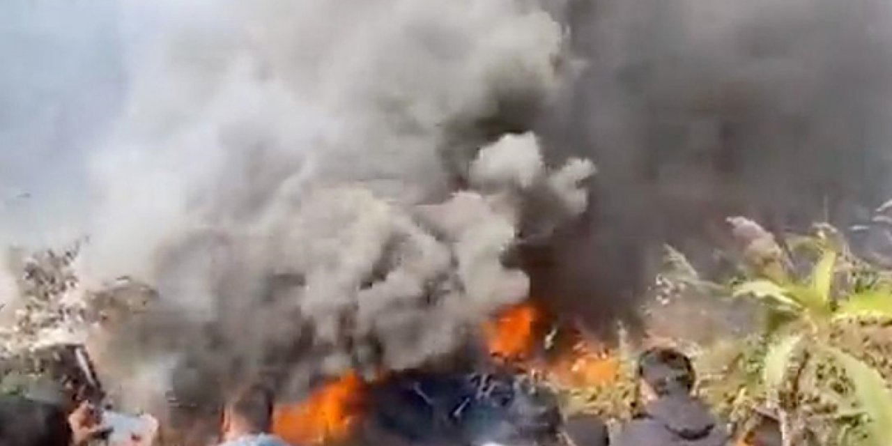 Nepal'de yolcu uçağı düştü 68 kişi hayatını kaybetti