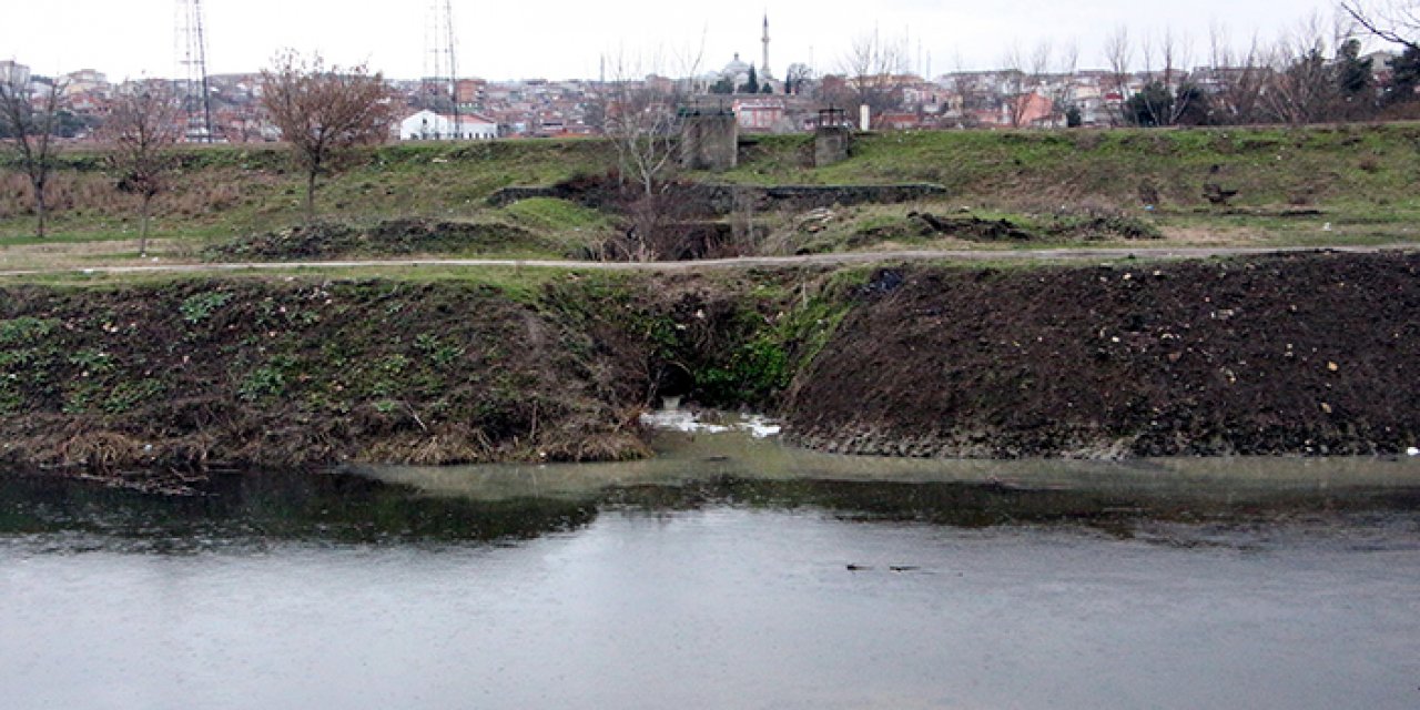 Tunca Nehri kanalizasyon sularıyla kirletiliyor