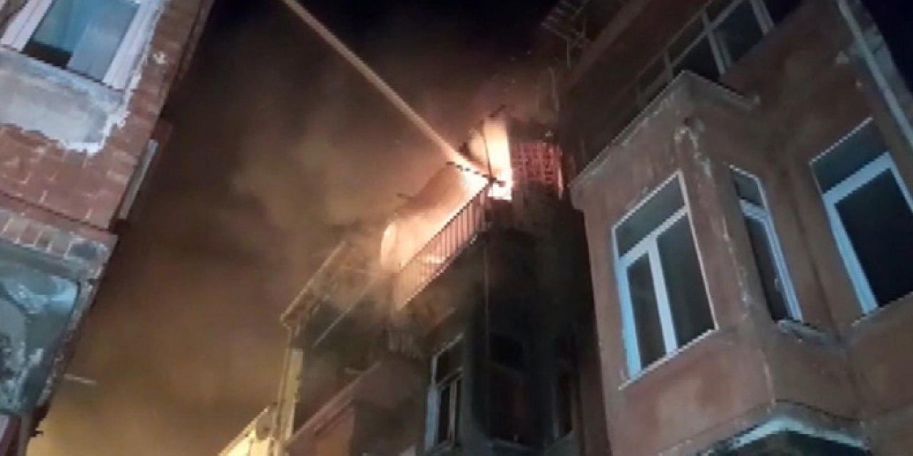 İstanbul’da 3 katlı binada yangın çıktı: 1 ağır yaralı