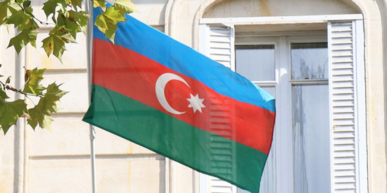 Azerbaycan’ın İran’daki Büyükelçiliğine silahlı saldırı