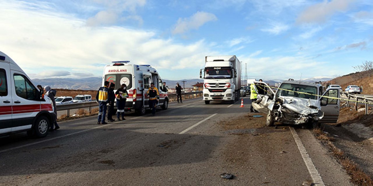 Kırıkkale’de feci kaza: 1 ölü 4 yaralı