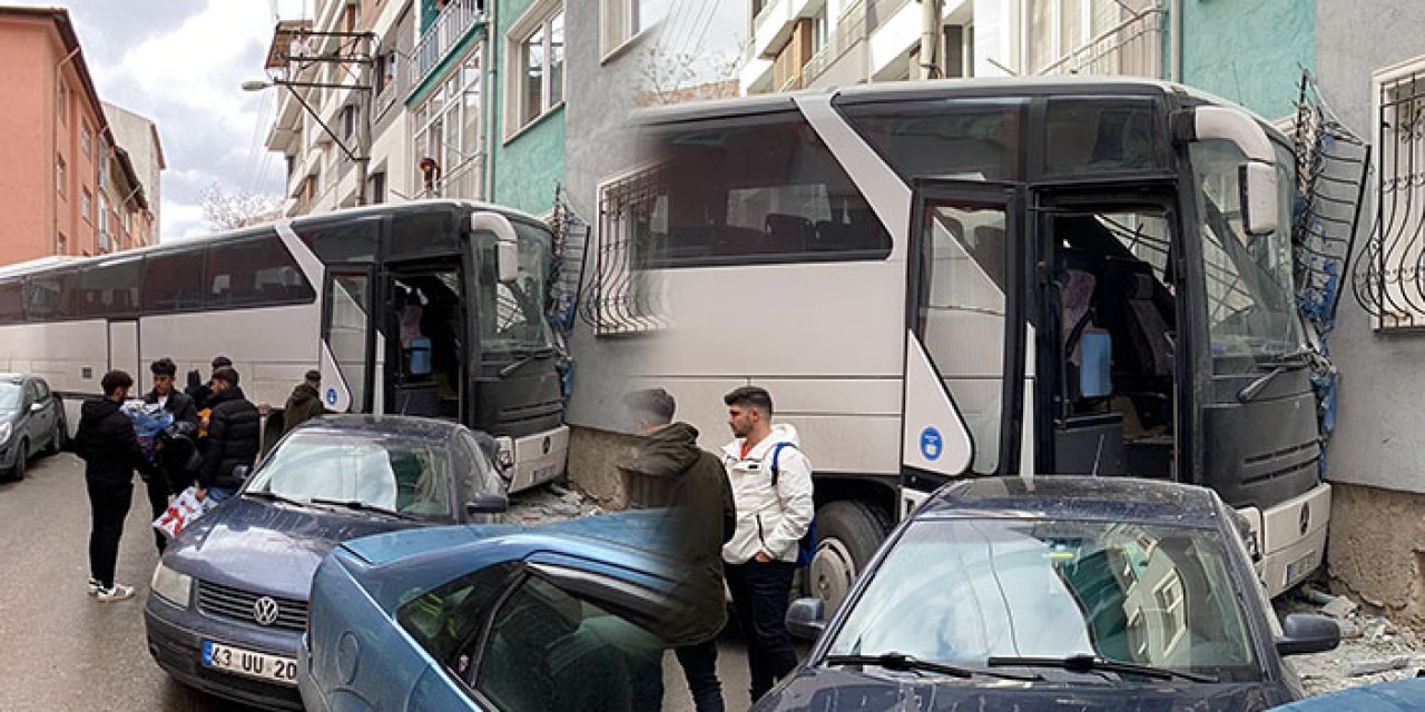 Freni boşalan minibüs park halindeki 6 araca çarptı