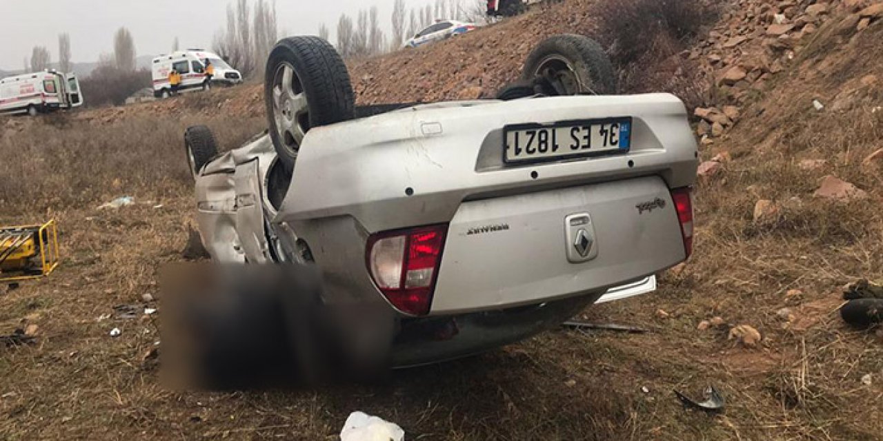 Kontrolden çıkan otomobil şarampole devrildi: 3 ölü 1 yaralı