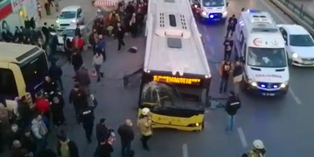 İstanbul Bahçelievler’de İETT otobüsü durağa daldı