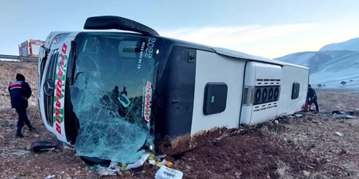 Afyon'da otobüs kazası: Otobüs devrildi çok sayıda ölü ve yaralı var