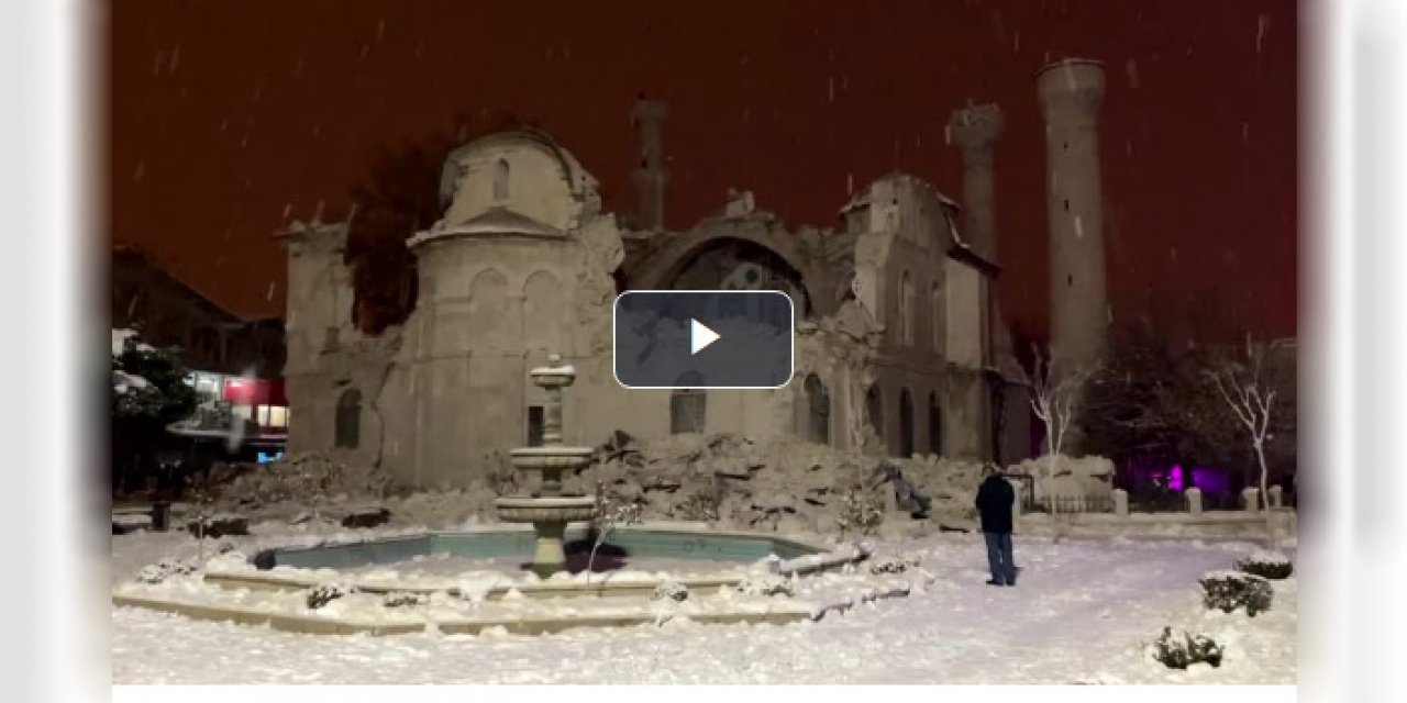 Depremde Battalgazi Ulu Camii yıkıldı