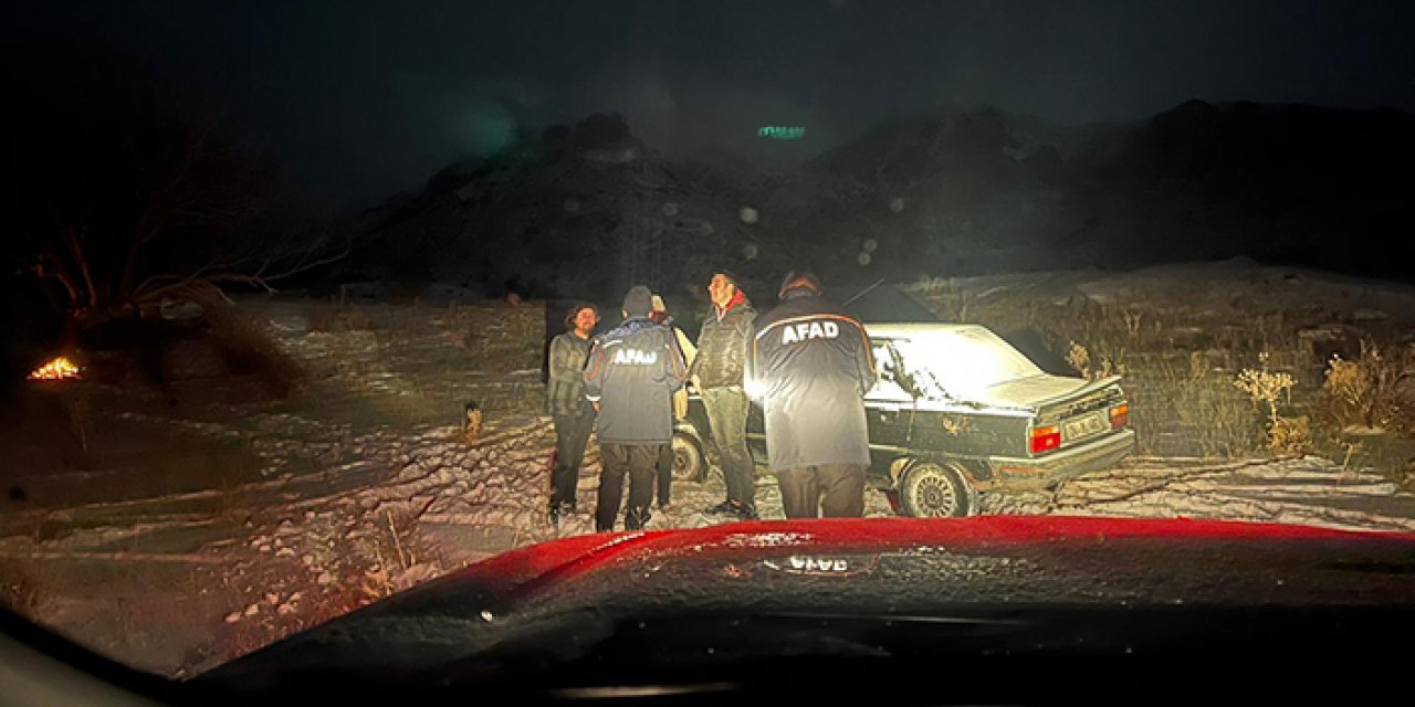 Erzincan’da kar sebebiyle mahsur kalan 3 kişi kurtarıldı