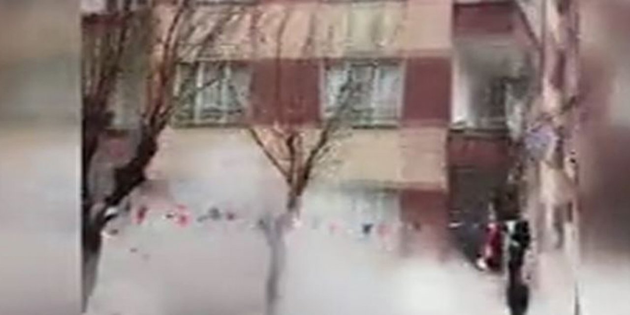 Depremde 6 katlı apartman böyle yıkıldı!