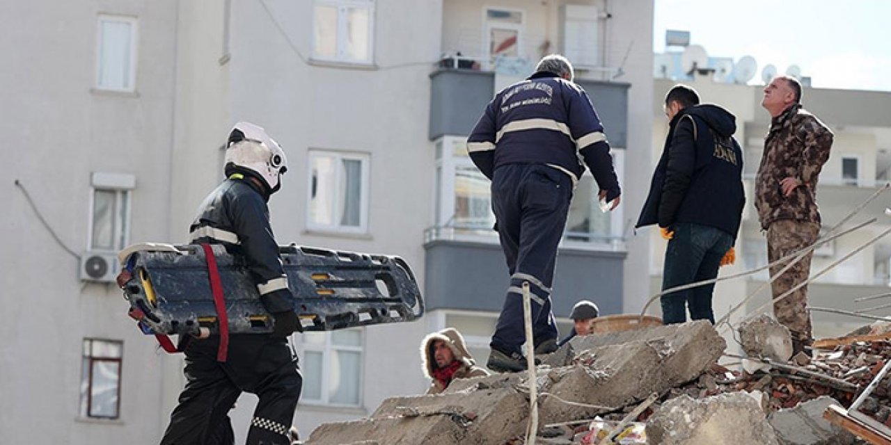 Adana’da arama kurtarma çalışmaları devam ediyor