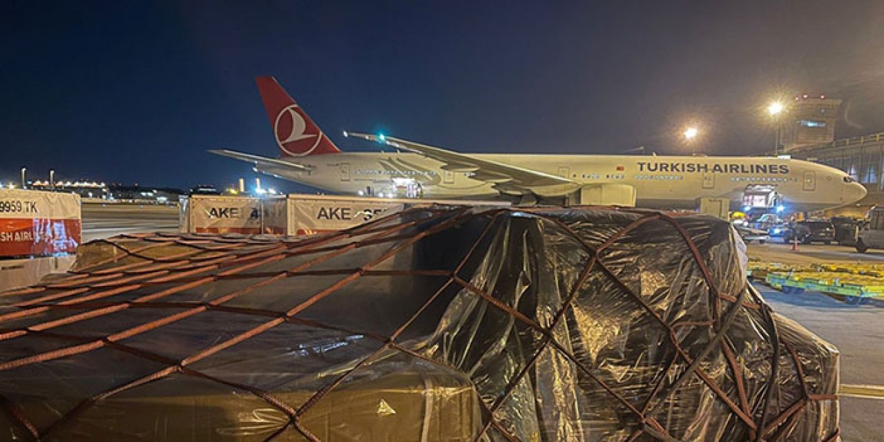 THY 850 ton yardım taşıdı