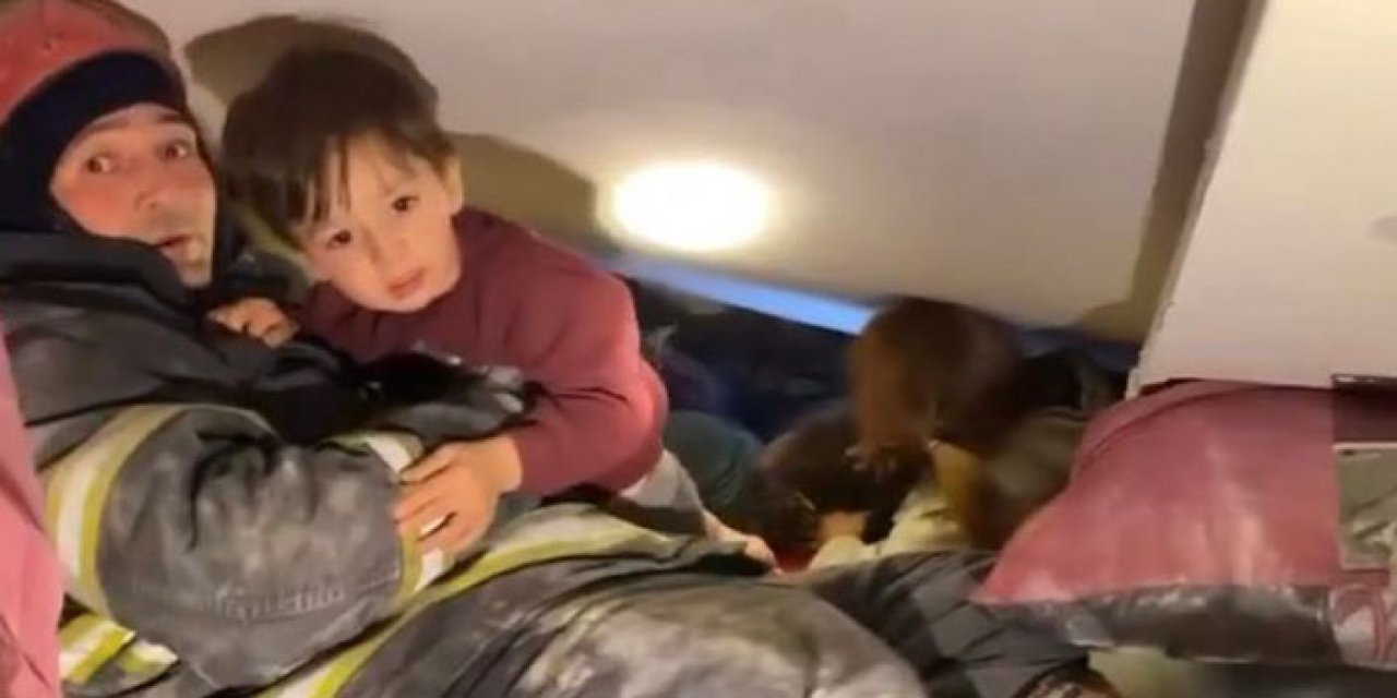 32 saatin ardından enkazdan çıkarıldılar