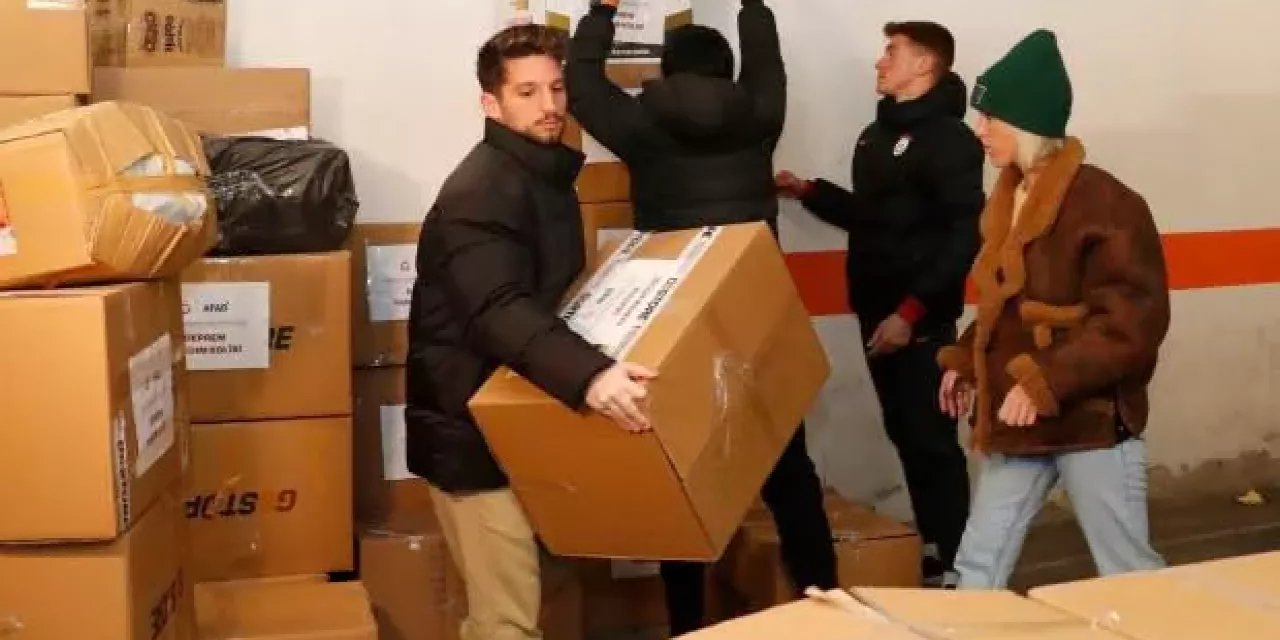 Mertens ve eşinden yardım çalışmalarına destek!