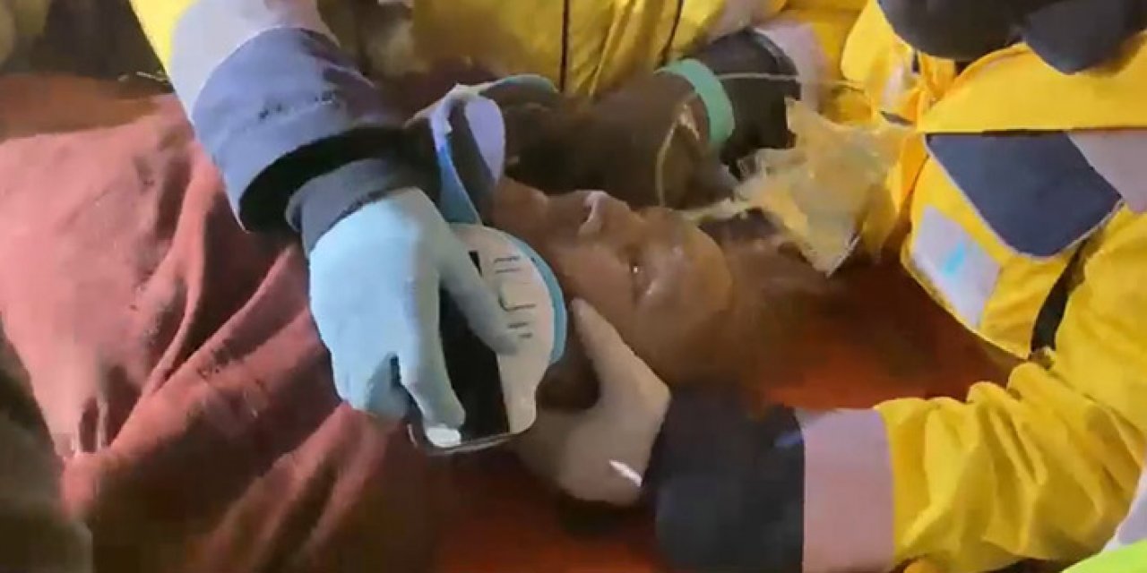 Madenciler tarafından 83 yaşındaki kadın 125’inci saatte kurtarıldı