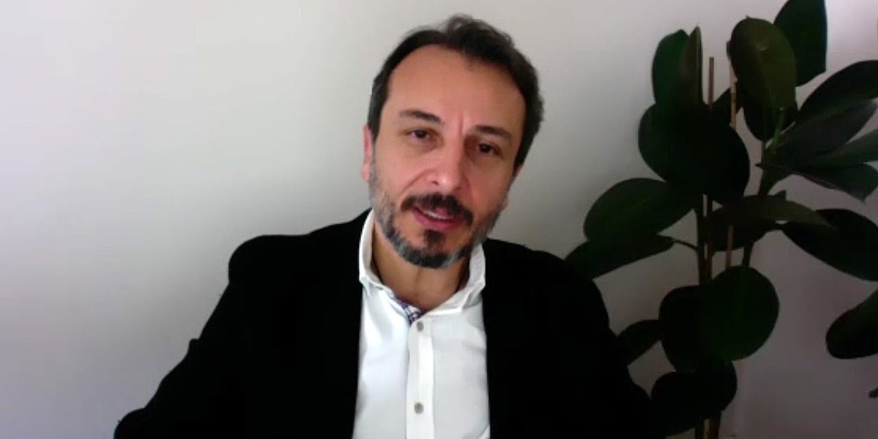 Tamer Aker kimdir? Tamer Aker kaç yaşında?