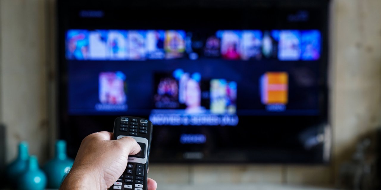 Bugün hangi film ve diziler var? Bugün hangi filmler var? Bugün hangi diziler var? Bugün TV'de hangi diziler var?