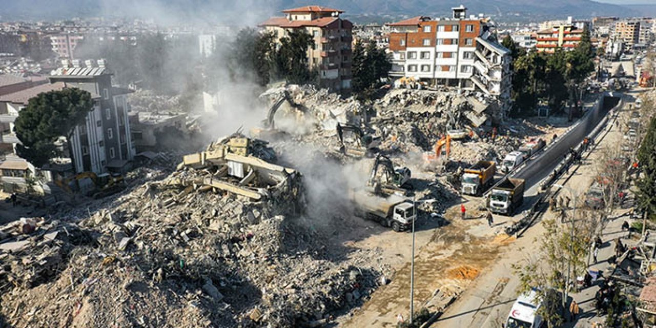 AFAD'dan depremde son duruma ilişkin açıklama: 40 bin 642 can kaybı