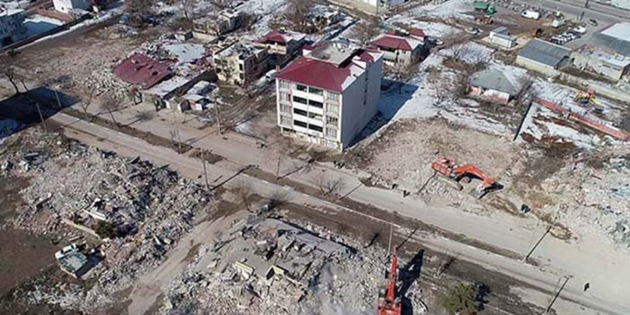 Deprem bölgesinde son durum: Bir yılda 57 bin 15 kez sallandı!