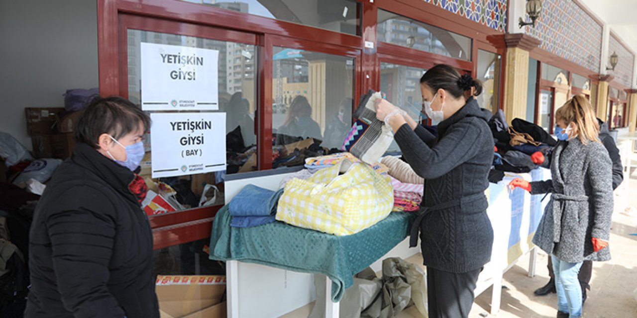 Etimesgut Belediyesi’nin festival alanı yardım alanı oldu