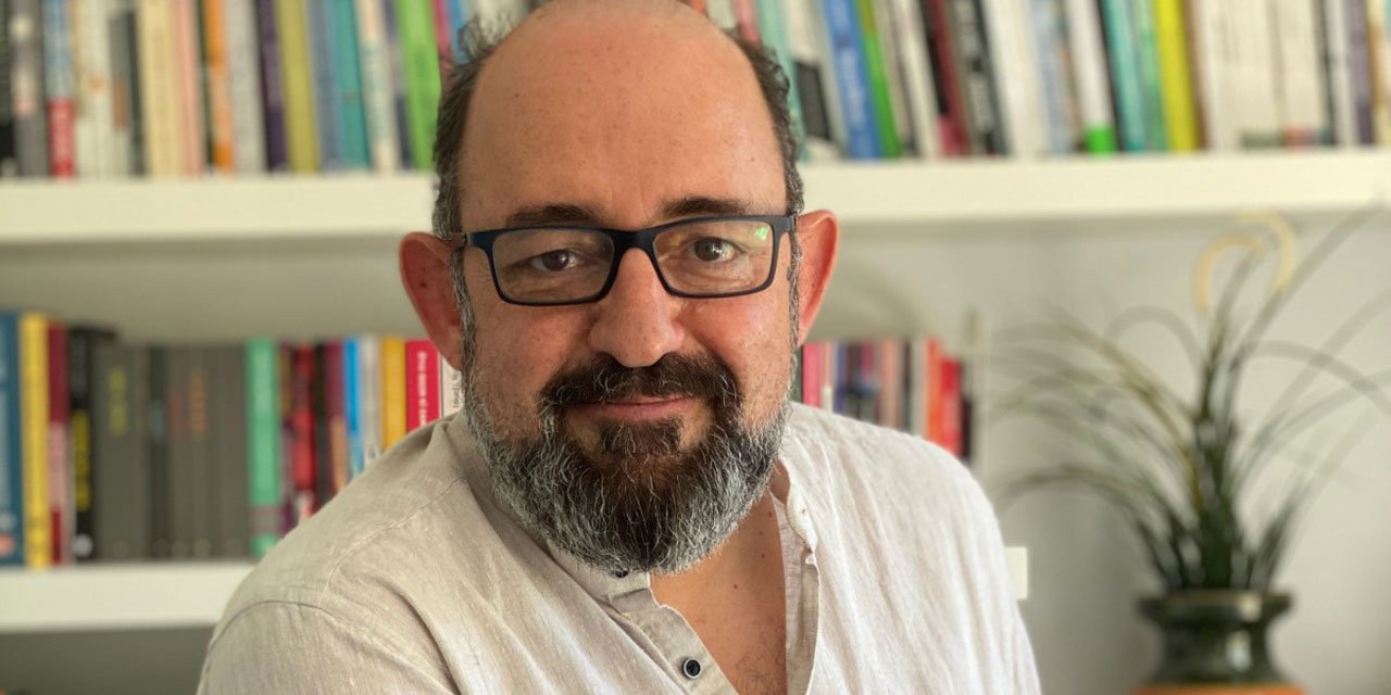 Sinan Canan kimdir?  Sinan Canan kaç yaşında?
