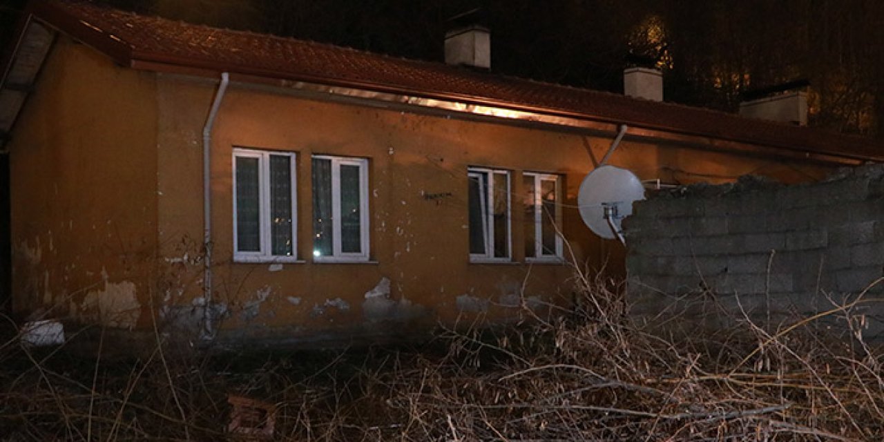 Zonguldak’ta bir adam sevgilisinin evinde bıçakla öldürüldü