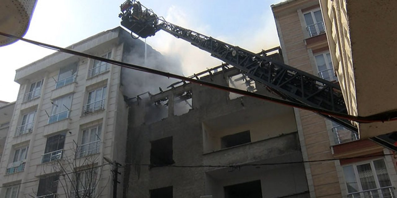 Esenyurt’ta metruk binada yangın çıktı