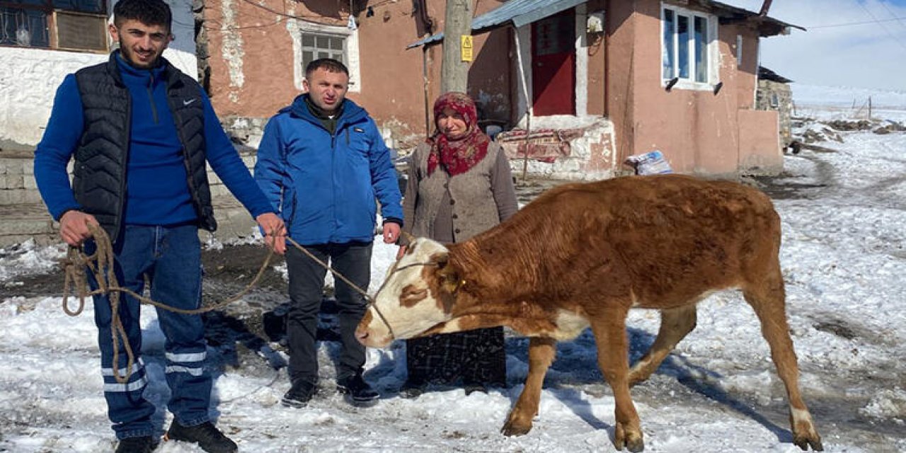 'Sarıkız'ı satıp depremzedelere bağışladı