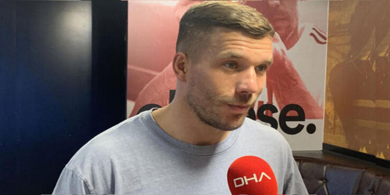 Lukas Podolski’den depremzedeler için dev bağış