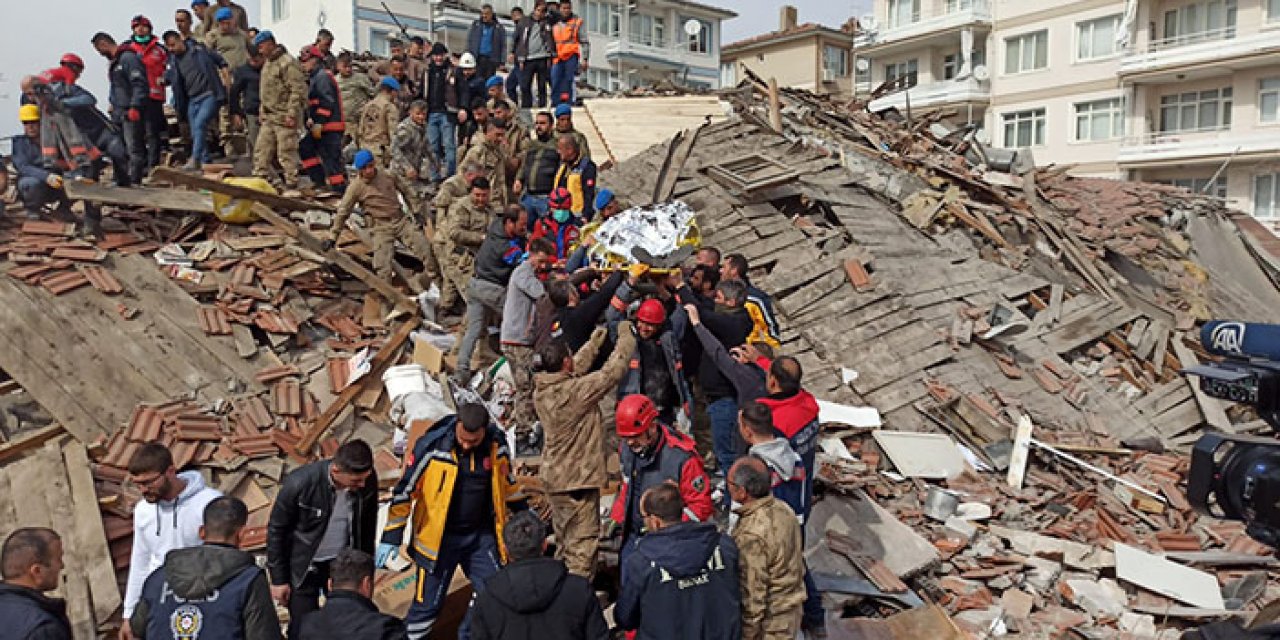 Malatya’da 1 kişi enkazdan kurtarıldı