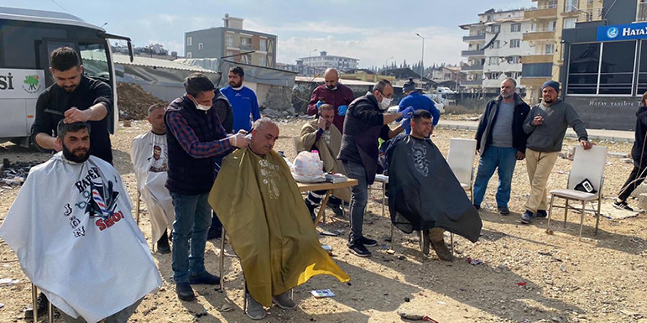 Mamak Belediyesi’nden mobil kuaför ve berber