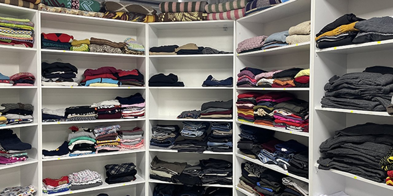 Niğde Belediyesi Sosyal Marketle depremzedelerin yanında