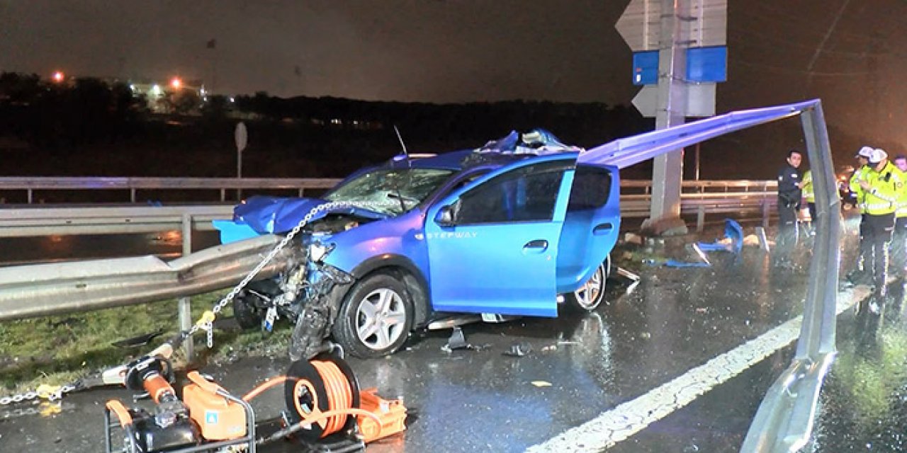 Bariyer araca ok gibi saplandı: 1 ölü