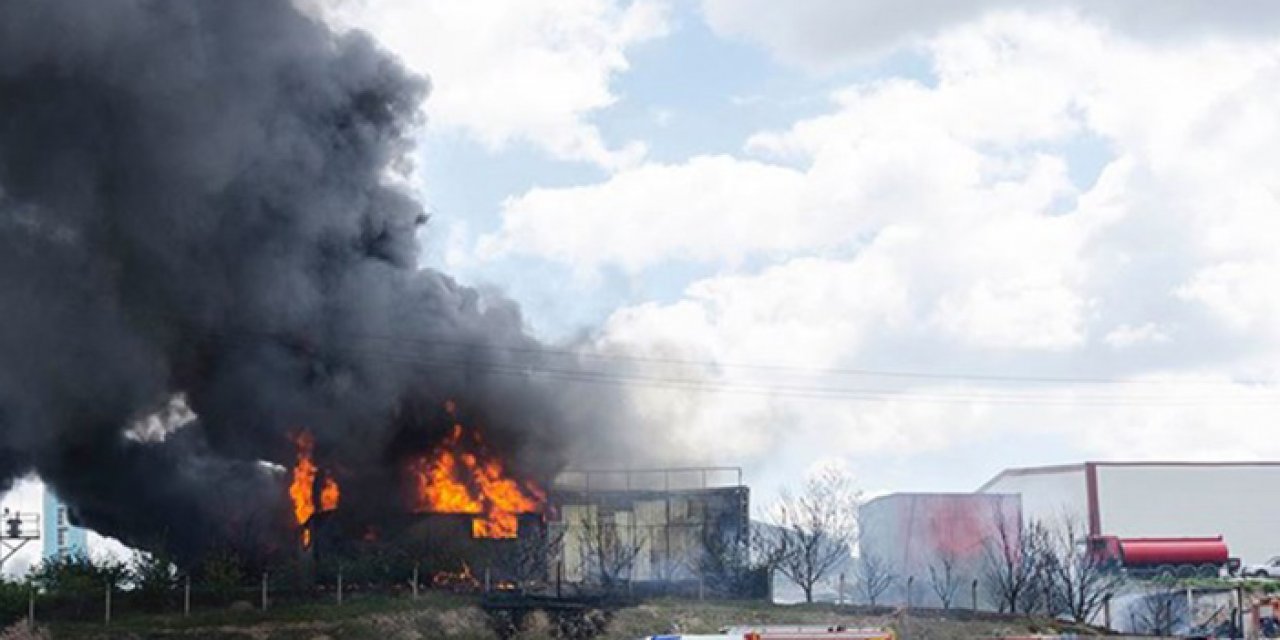 Kahramankazan’da fabrika alev alev yandı: 1 ölü 3 yaralı