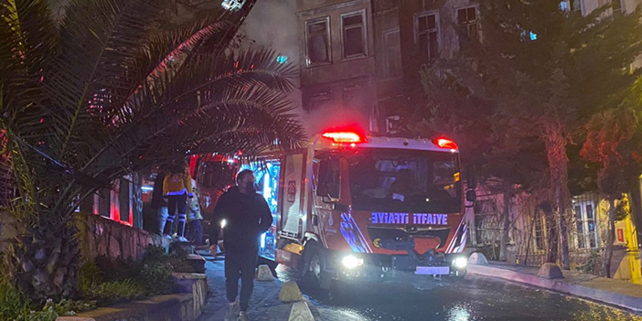 İstanbul’da yangın: Mahsur kalanlar kurtarıldı