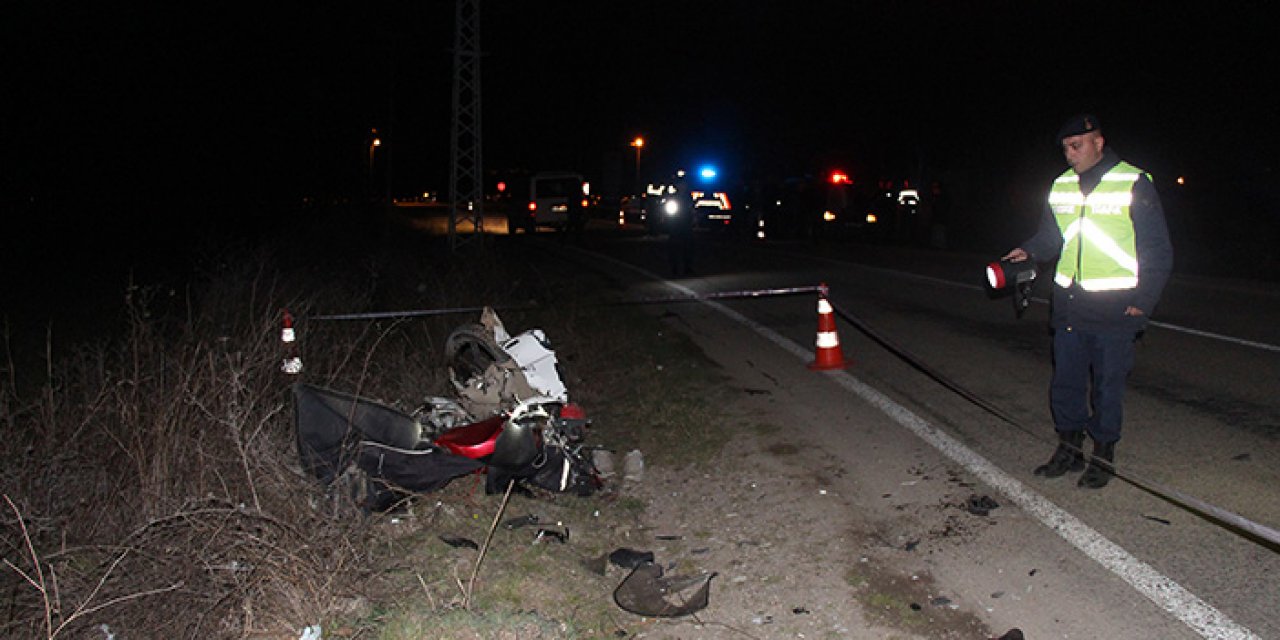 Otomobille çarpışan motosikletli yaşamını yitirdi