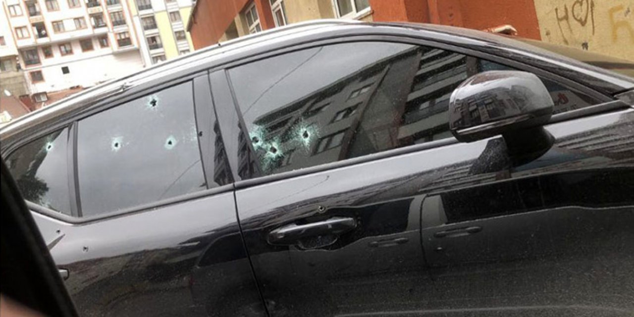 Park halindeki araca kurşun yağdırdılar
