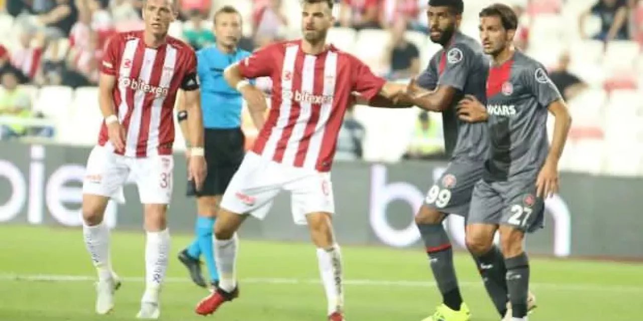 Karagümrük-Sivasspor karşılaşması gol düellosuna sahne oldu