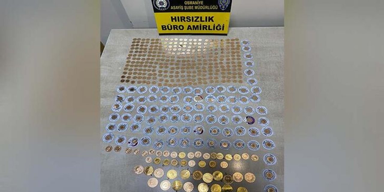 Kendisini polis olarak tanıtıp altınları aldılar