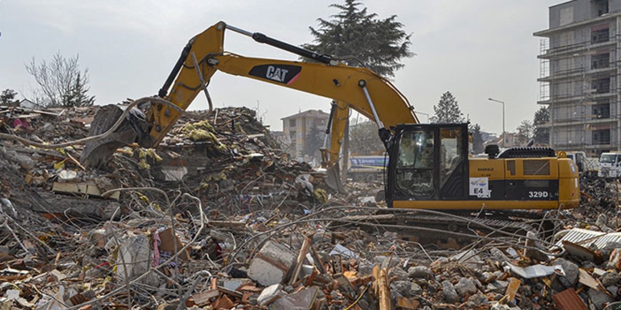 Malatya’da 238 binanın enkazı kaldırıldı