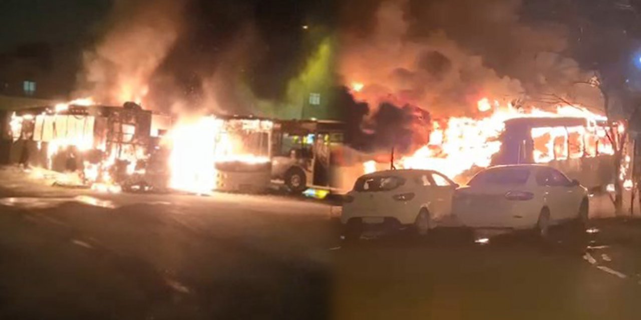 İstanbul’da İETT yangını: 3 otobüs alev topuna döndü