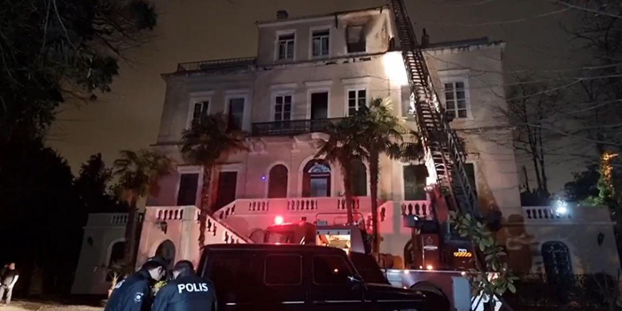 Köşkte çıkan yangın paniğe neden oldu