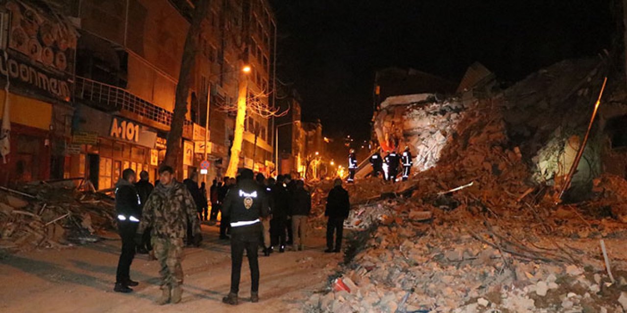 Malatya’da 6 katlı bina çöktü