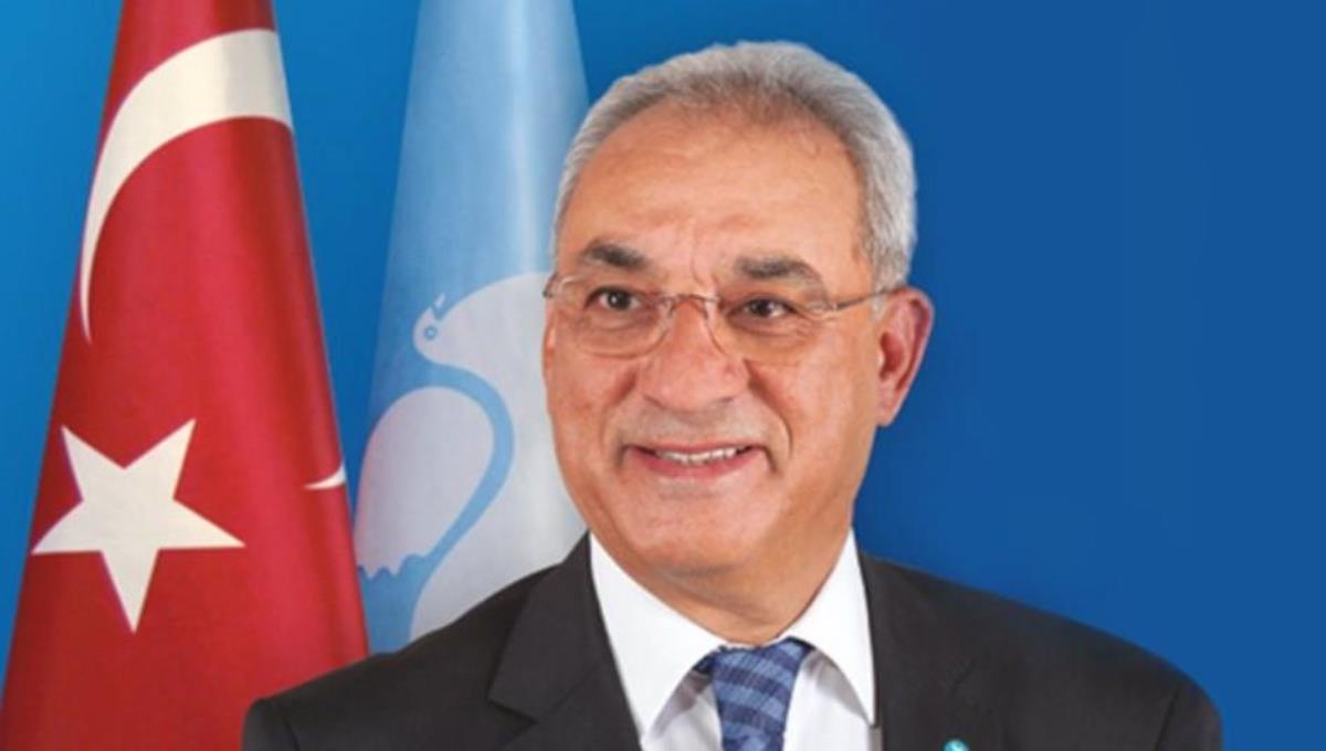 Önder Aksakal kimdir? Önder Aksakal nereli ve kaç yaşında?