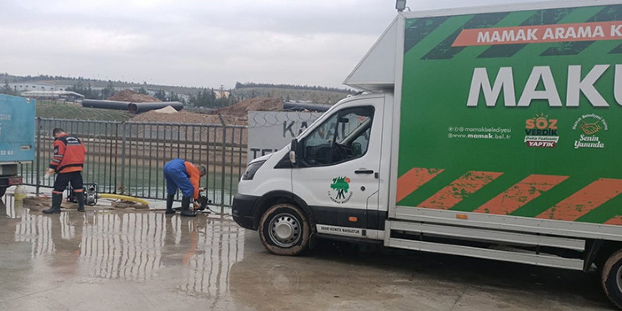 Mamak Belediyesi’nde kurtarma timi sel bölgesinde