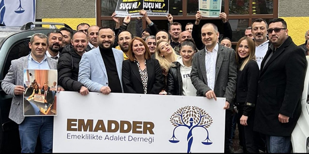 Emeklilikte Adalet Derneği Kadıköy'de tanışma toplantısı düzenledi