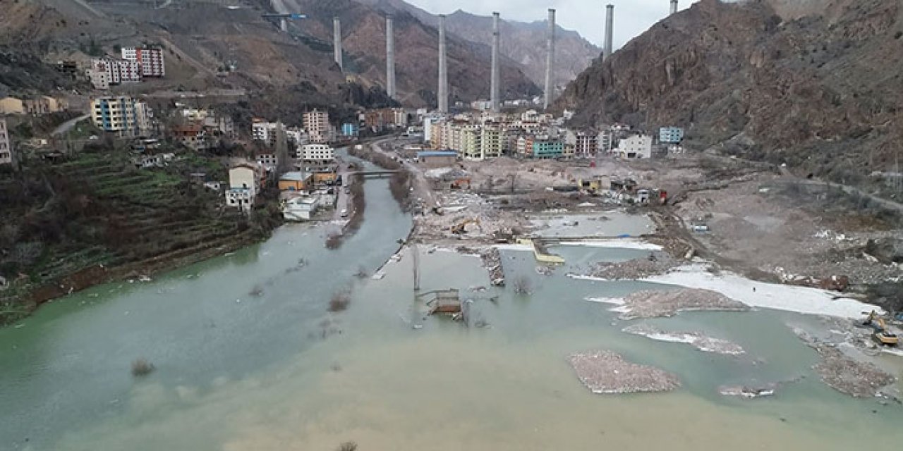 Sular altında kalacak ilçeyi en son esnaf terk edecek