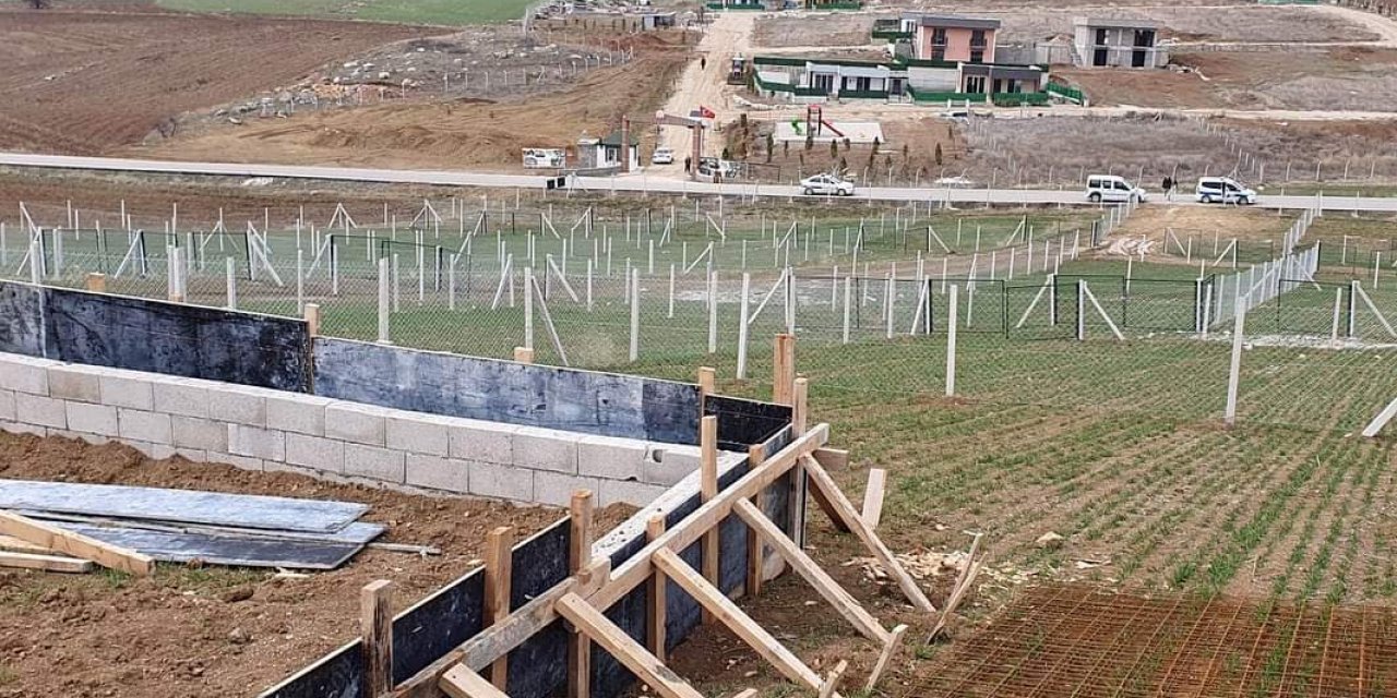 Elmadağ Belediyesi tarım arazileri koruma altına aldı