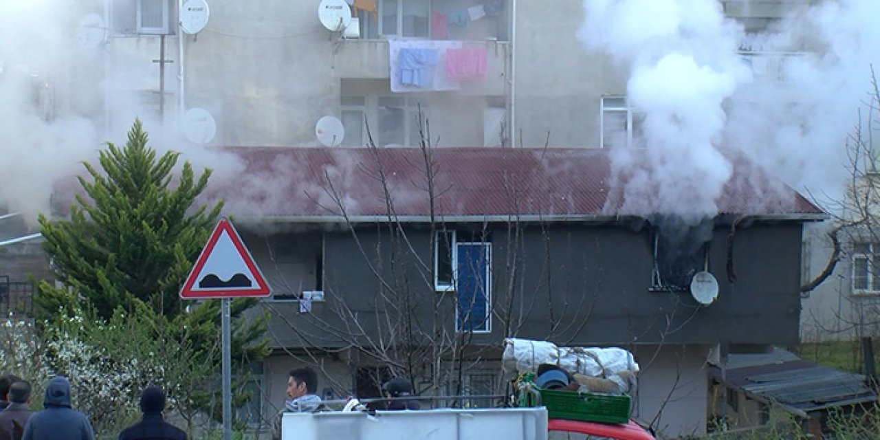 İstanbul’da korkutan olay: Ailesi içerideyken evi yaktı
