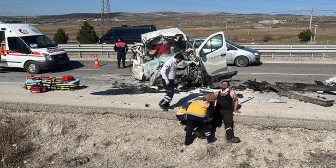 Yaptığı kazada arkadaşının öldüğünü duyan sürücü: Elektro şok falan yapın