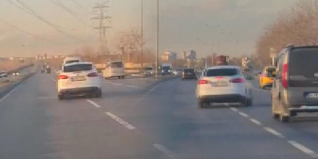 Trafikte makas attı: Kameralara yakalandı