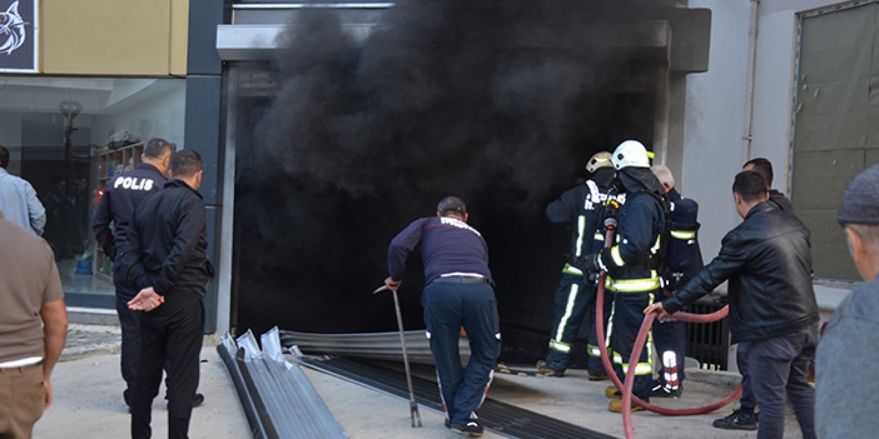 Antalya'da otoparkta yangın: 7 kişi dumandan etkilendi